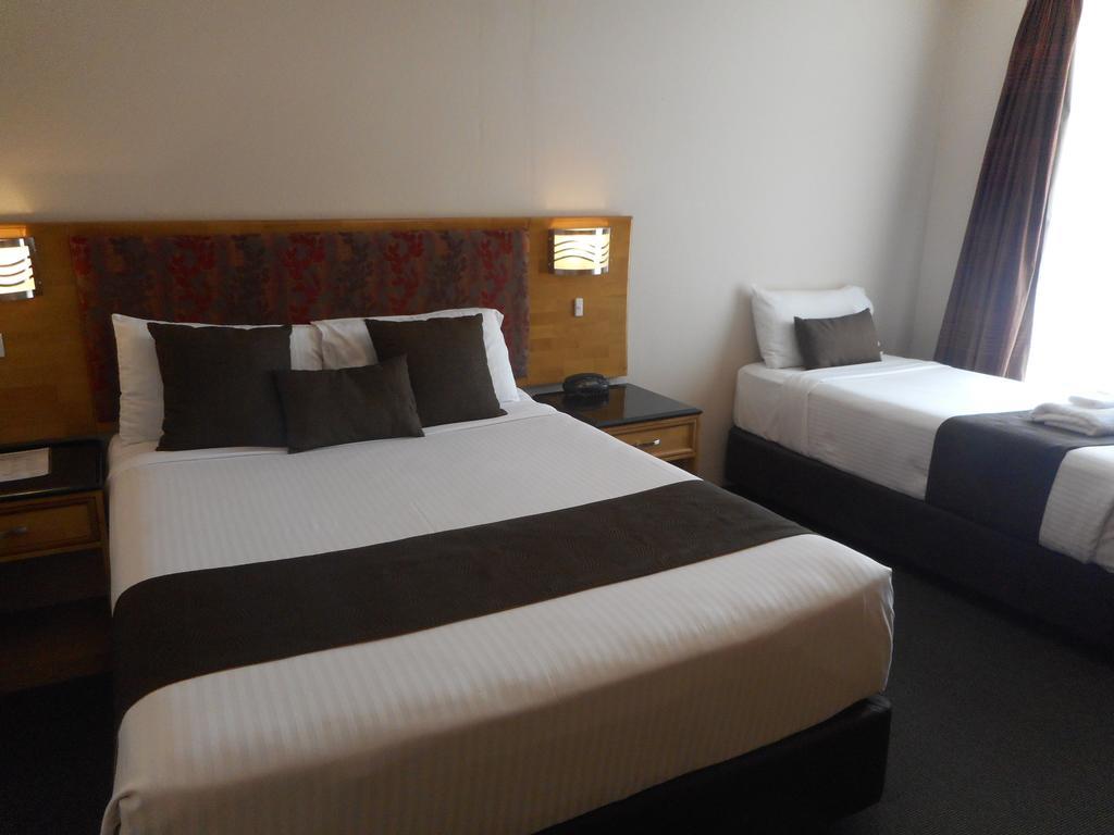 Noah'S Mid City Motor Inn Muswellbrook Quarto foto